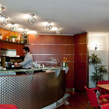 Hotel Boston Ливорно Экстерьер фото