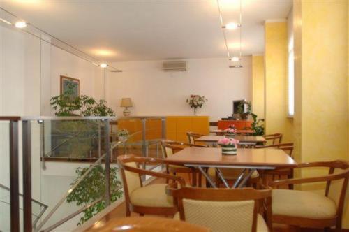 Hotel Boston Ливорно Экстерьер фото